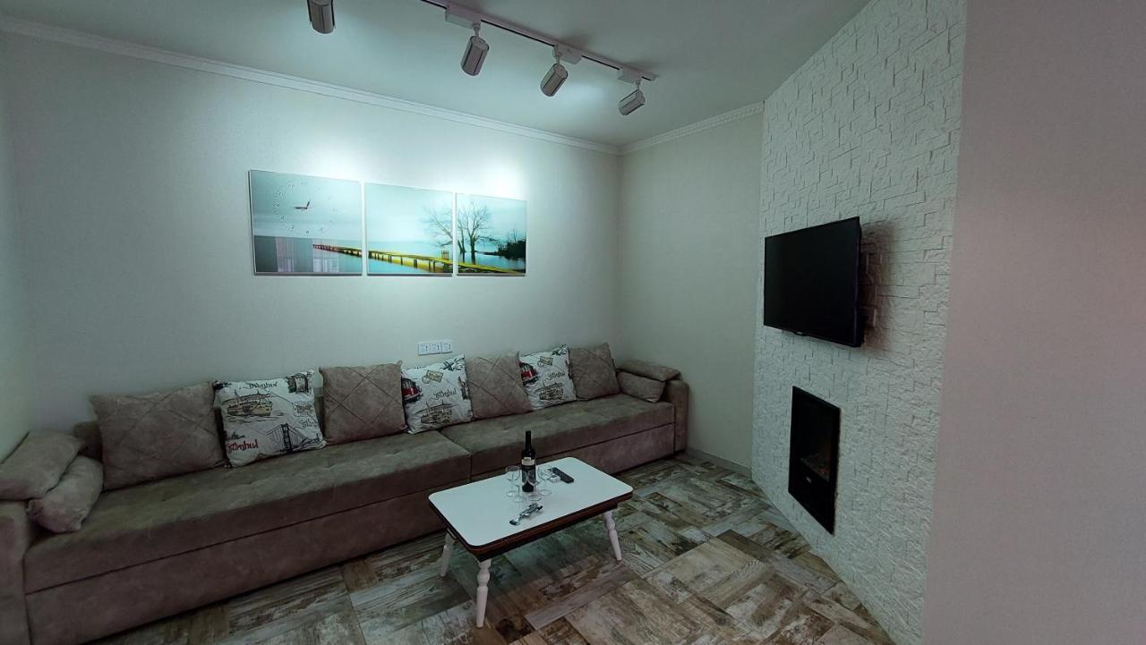 Seaside Apartment Batumi Beach ภายนอก รูปภาพ