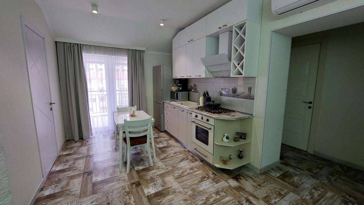 Seaside Apartment Batumi Beach ภายนอก รูปภาพ